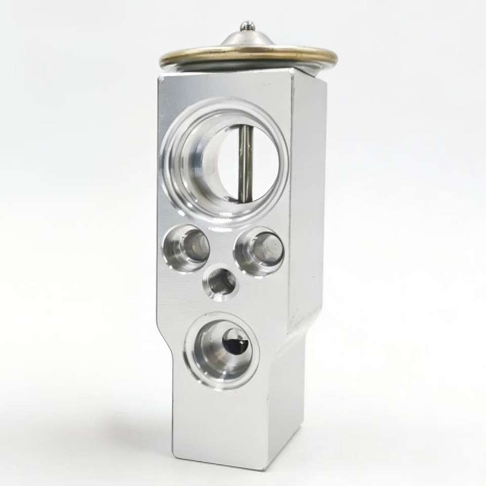 S18028 OE 712W61942-0044 Air Conditioning Expansion Valve for SinoTruk