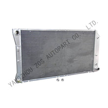 Load image into Gallery viewer, Car Radiator for Chevrolet Caprice Impala / Buick Commercial Chassis Roadmaster / Cadillac Commercial Chassis Fleetwood