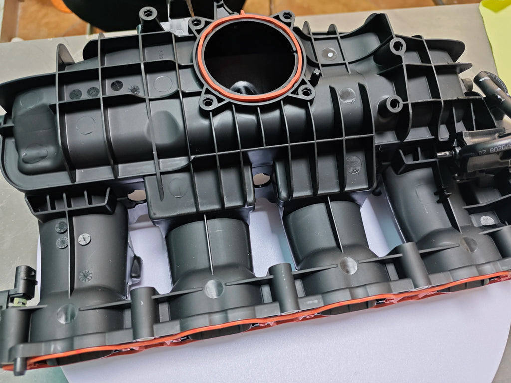 VW / Audi 2.0 TSI / TFSI Intake Manifold 06L133201N
