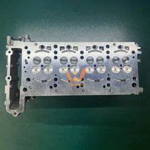 Load image into Gallery viewer, Mercedes-Benz C180 BlueTEC / D / B200 1.8D / 2.0D OM651.901 Cylinder Head 2013-2021 (OEM OM651.901) - image 4