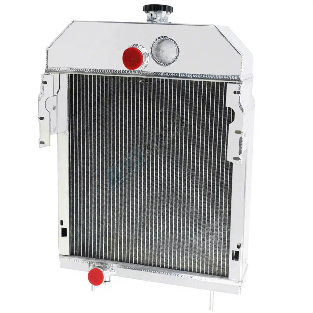 4 Rows Radiator 361704R93 for Case International Farmall 300 & 350