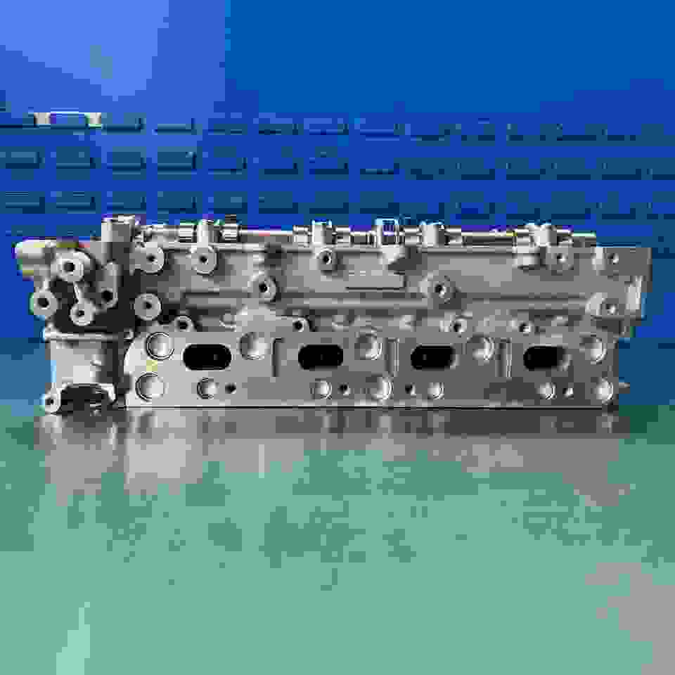 Auto Engine OM651.901 908724 A6510103220 A6510103020 Cylinder Head Assembly for Mercedes Benz B180/B200