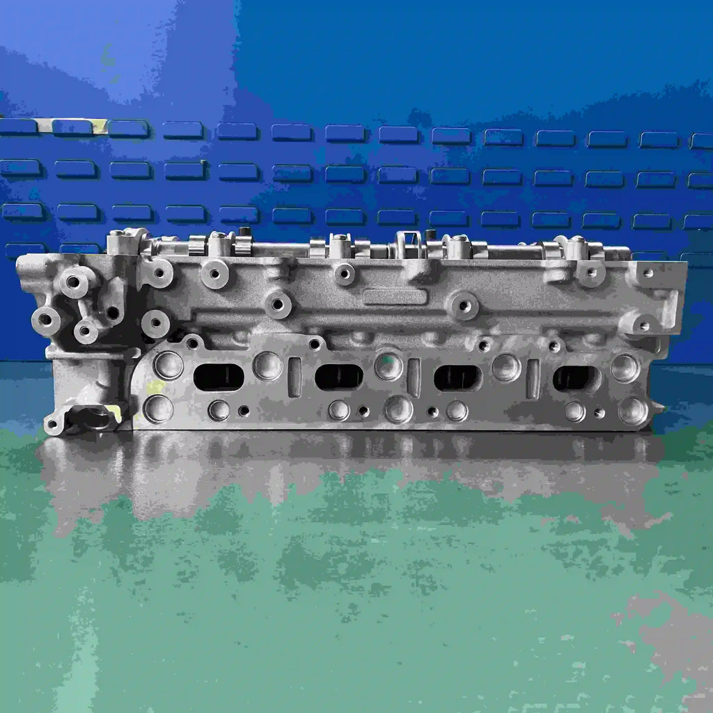 Auto Engine OM651.901 908724 A6510103220 A6510103020 Cylinder Head Assembly for Mercedes Benz B180/B200