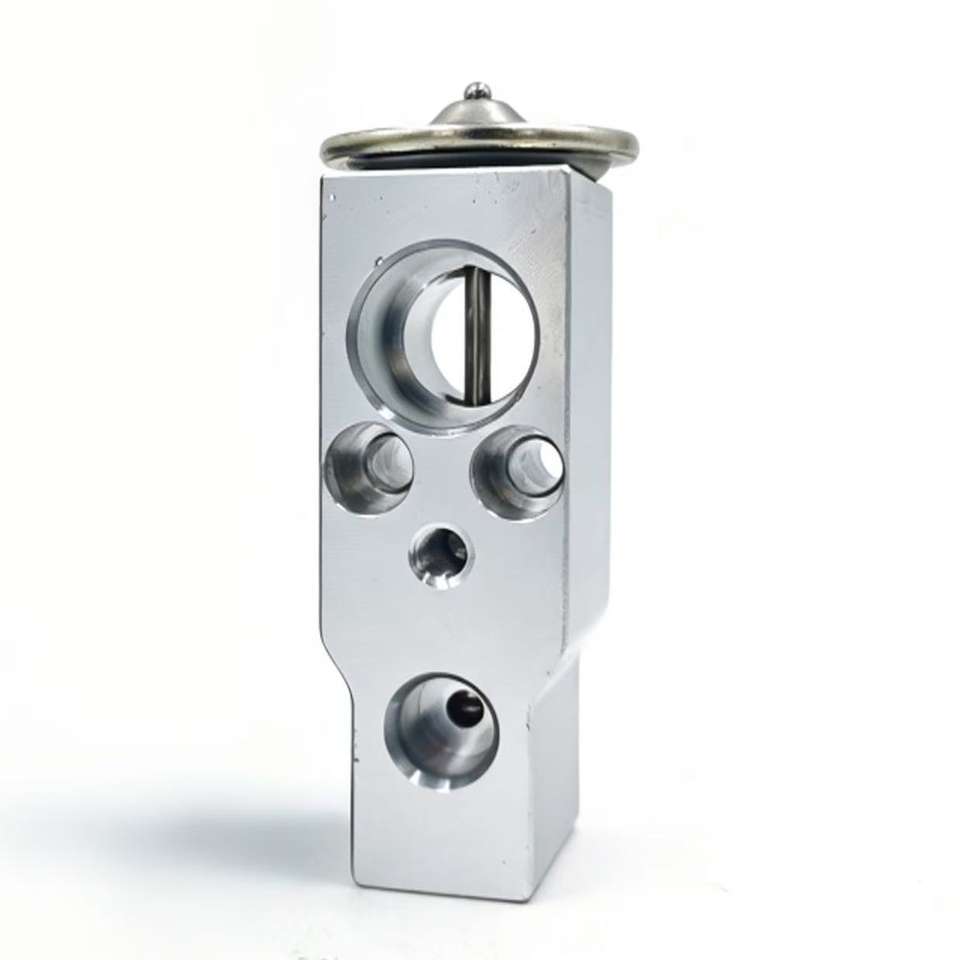 S13006 OE 7810A 148 Air Conditioning Expansion Valve for Triton and Pajero