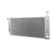 Load image into Gallery viewer, Car Radiator for Chevrolet Express 2500 3500 4500 Pasajeros / GMC Savana 2500 3500 4500 V8 4.8L 6.0L 2004-2019