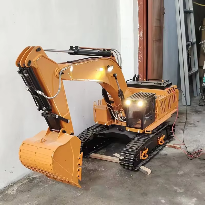 Small Crawler Remote Control Excavator Mini Excavator 0.8 Ton Remote Control Mini Excavator Home Digger