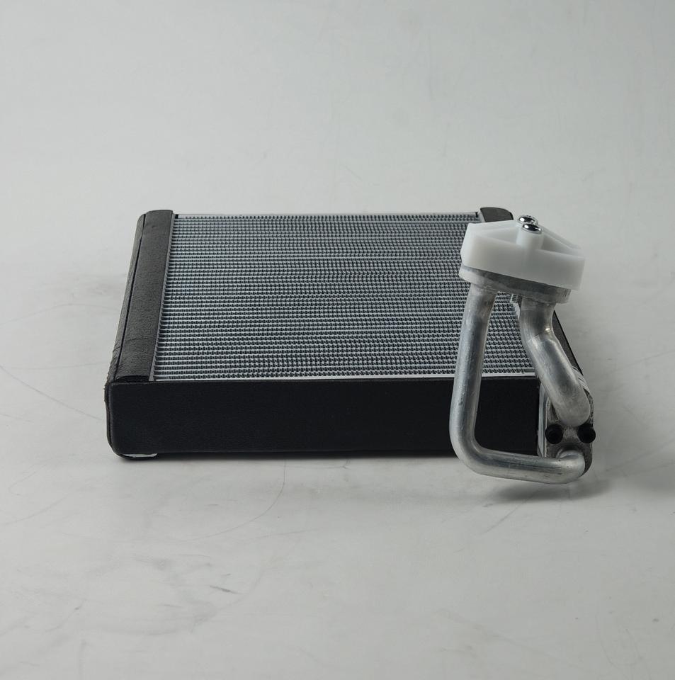 Renault AC Evaporator Coil for Isuzu Dmax 2012-2016, OEM 8981393762
