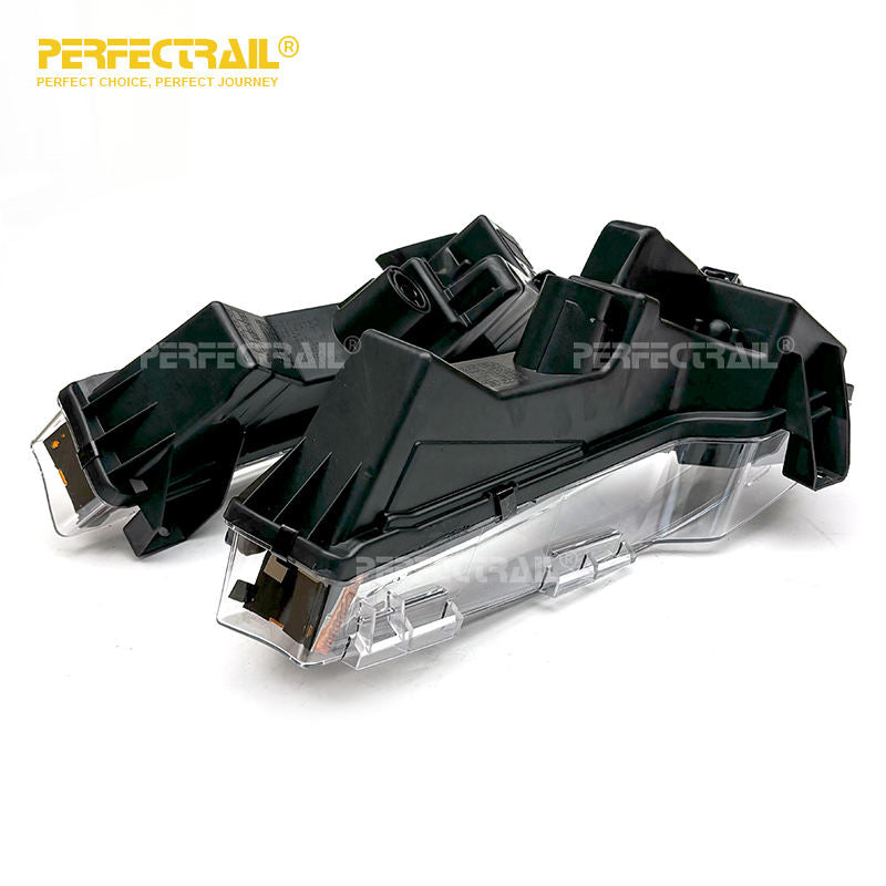PERFECTRAIL 1077391-00-E 1077392-00-E Electric Car Auto Spare Parts Left Right LED Fog Lamp Light for Tesla Model 3