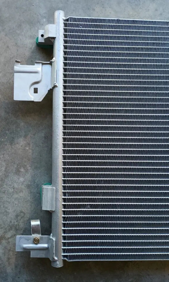 OEM 88460-0R020 Air Condenser for Toyota RAV4 ACA33 ACR50 3.5 (03-05)