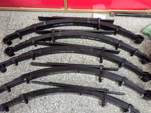 Load image into Gallery viewer, YZQ-48210-60B80 Toyota Land Cruiser 79 Rear Leaf Spring Assembly (48210-60B80)