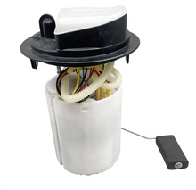 Load image into Gallery viewer, Peugeot 2008 / Citroen C3 Picasso / C4 Cactus 1.2 THP Fuel Pump Assembly 9813573780