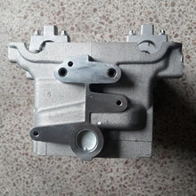 Load image into Gallery viewer, 1.6L X14XE X16XE X16XEL Engine Cylinder Head for Opel Opel Corsa Astra Tigra Vectra Zafira