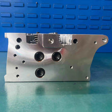 Load image into Gallery viewer, 908556 908656 1.3L Y13DT Z13DT Diesel Motor Z13DT Engine Cylinder Head for Opel Agila a Corsa C
