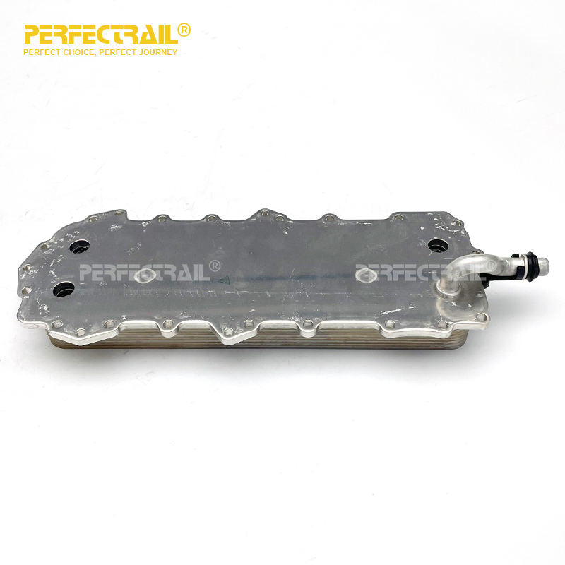 PERFECTRAIL LR039821 LR010728 C2Z25033 AJ811960 High Quality Auto Parts Engine Oil Cooler for Land Rover Range Rover Sport L405