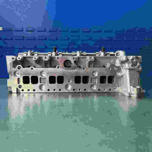 Load image into Gallery viewer, Auto Engine OM651.901 908724 A6510103220 A6510103020 Cylinder Head Assembly for Mercedes Benz B180/B200