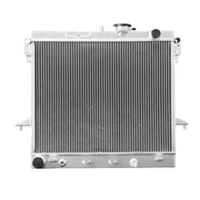 Load image into Gallery viewer, Aluminum Radiator for Chevrolet Colorado / GMC Canyon / Hummer H3 H3T L5 V8 3.5L 3.7L 5.3L 2007-2012 Water tank - Auto Parts