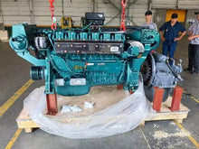Load image into Gallery viewer, Sinotruck Marine Assembled New WD615 Series 350HP 2000rpm Marine diesel Engine with Marine Gearbox for Boat
