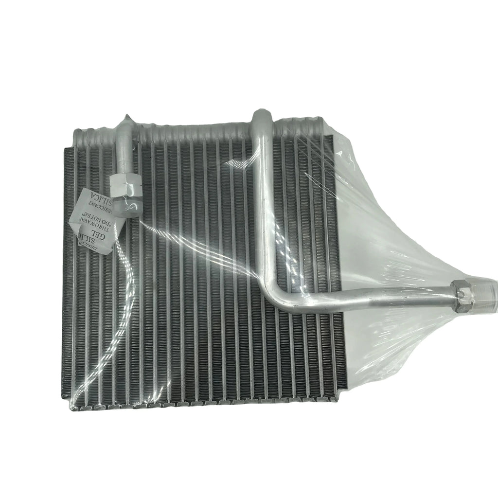 High Quality Air Conditioner Cooling Evaporator for Nissan March/Cube (OE 2728072B02)