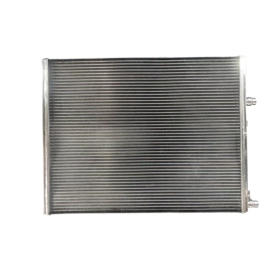 High Quality Aluminum Performance Radiator for BMW 5/6/7 Coolant