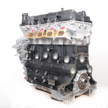 Load image into Gallery viewer, 1 Year Warranty 2.7L 2TR 2TR-FE Auto Engine Motor Quantum Dual VVTI for Toyota HiAce 4Runner Land Cruiser Hilux