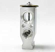 Load image into Gallery viewer, OE SY515-A0110 Automotive Air Conditioning Expansion Valve for Peugeot 206/405