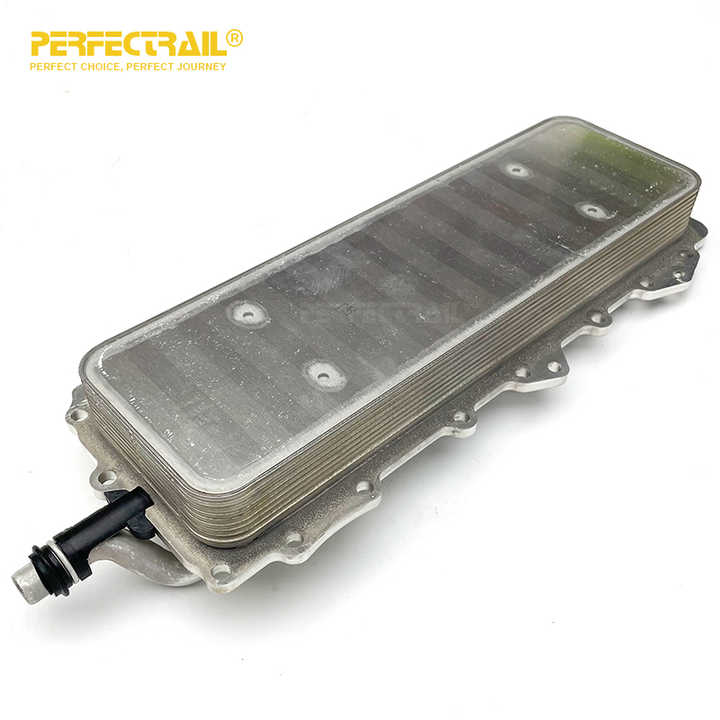 PERFECTRAIL LR039821 LR010728 C2Z25033 AJ811960 High Quality Auto Parts Engine Oil Cooler for Land Rover Range Rover Sport L405