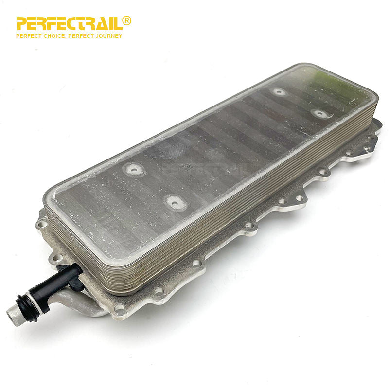 PERFECTRAIL LR039821 LR010728 C2Z25033 AJ811960 High Quality Auto Parts Engine Oil Cooler for Land Rover Range Rover Sport L405