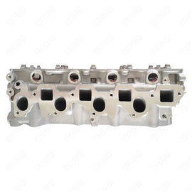 Nissan Interstar Bus dCi 140 ZD30 / ZD30-DDTI Cylinder Head 2003.11- (OEM 11039-VC10A)