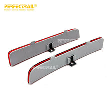 Load image into Gallery viewer, PERFECTRAIL LR006348 LR006349 Auto Parts Rear Bumper Reflector for Land Rover Range Rover III L322 Freelander 2 L359