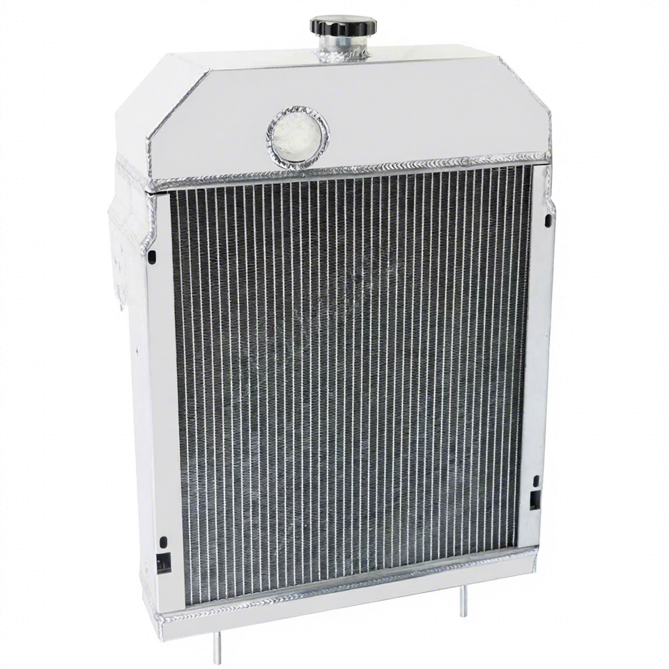 4 Rows Radiator 361704R93 for Case International Farmall 300 & 350