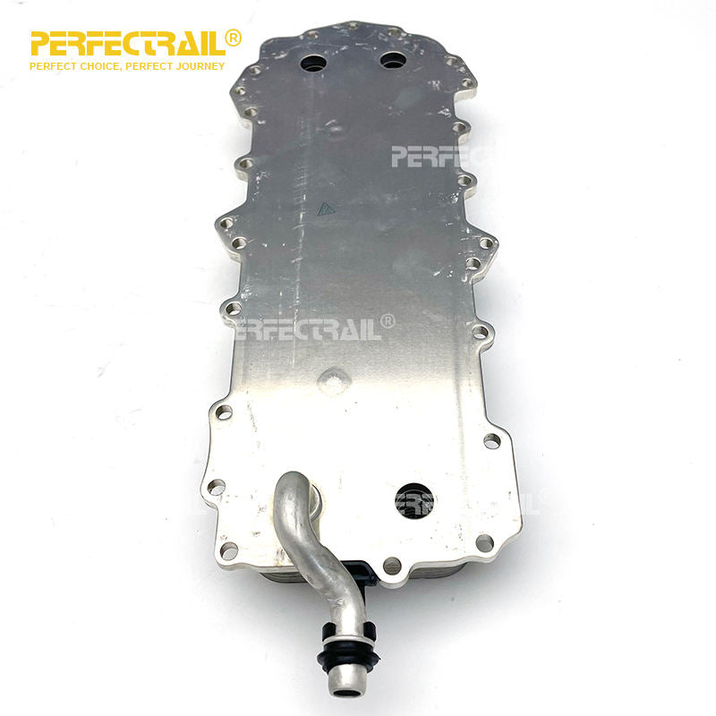 PERFECTRAIL LR039821 LR010728 C2Z25033 AJ811960 High Quality Auto Parts Engine Oil Cooler for Land Rover Range Rover Sport L405
