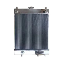 Load image into Gallery viewer, High Quality Aluminum Plastic Radiator for Suzuki DA17 OEM 17700-64P20 17700-64P30