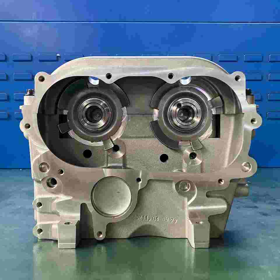 Brand New M274 920 C200 Cylinder Head A2740106602 for MERCE DES B Enz C200 2.0T 16 VALVE