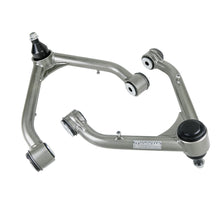 Load image into Gallery viewer, Kyostar 2-4\" Lift Kit Front Upper Control Arms and Rear Leveling Kits for 1999-2006 Chevrolet Silverado 1500