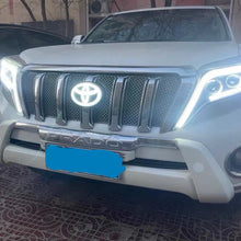 Load image into Gallery viewer, Toyota logo Hilux / Tundra /Prado (2018-2021 )/ Land Cruiser (2016-2021)/ led front toyota symbol light-3