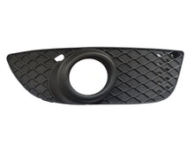 Load image into Gallery viewer, Aftermarket - Front Bar Grille With Fog Light Mount Right Side for Mitsubishi La