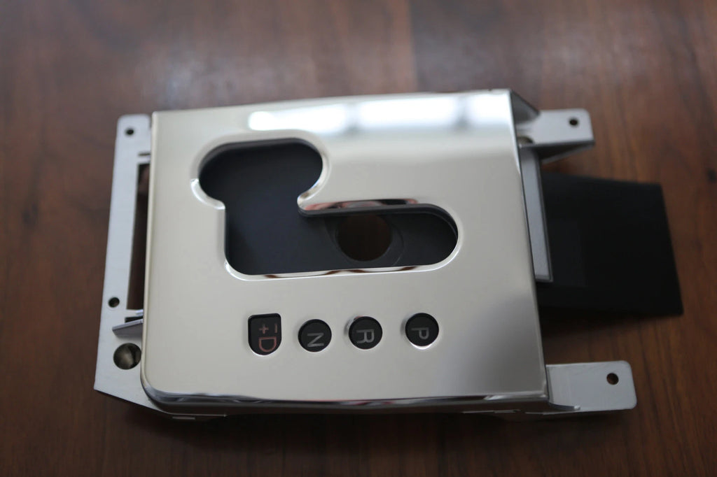 BA/BF FALCON XR6/TURBO/XR8/XT/FUTURA CHROME GEAR KNOB LEVER SURROUND PANEL PLATE