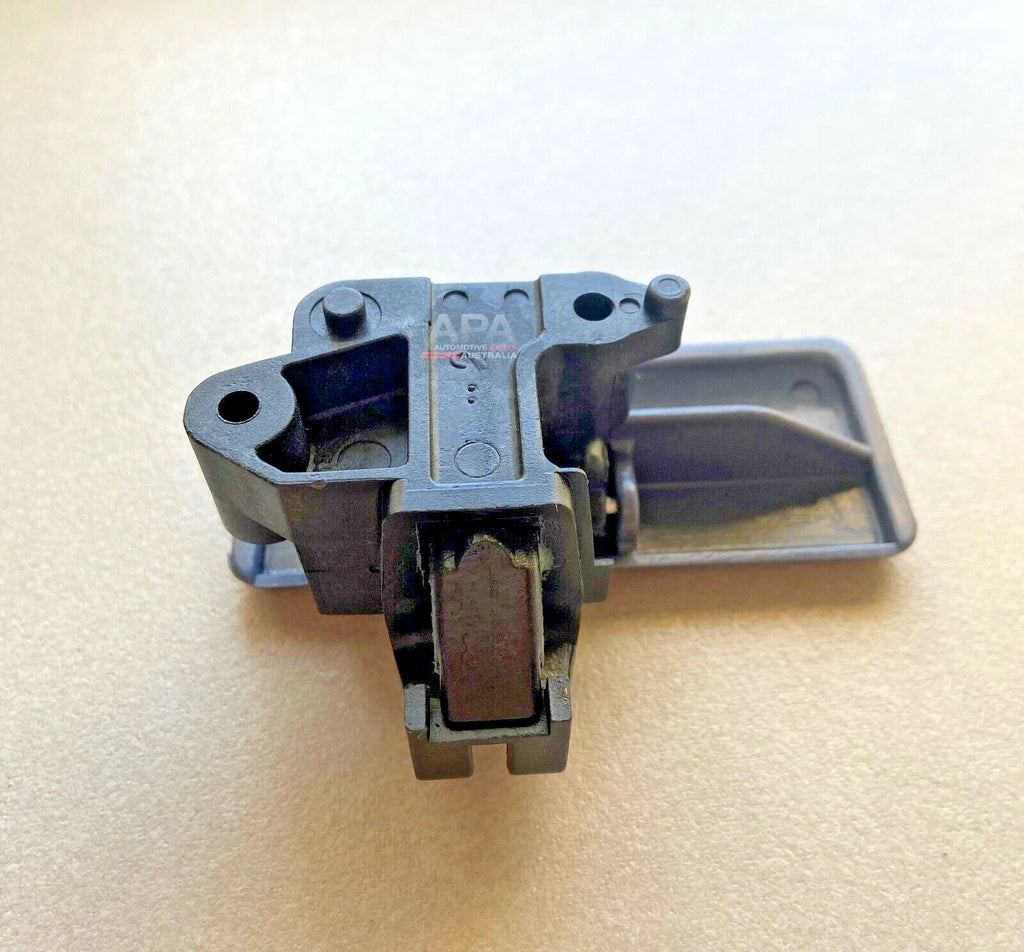 GENUINE Toyota Hilux LN167 LN172 RZN149 RZN169 KZN165 Lower Glove Box Latch Lock