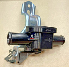 Load image into Gallery viewer, GENUINE Toyota LandCruiser Prado 90 RZJ95 KZJ95 Heater Control Valve Tap