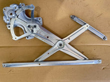Load image into Gallery viewer, Front Right Window Regulator W/o Motor for Toyota Corolla ZRE152 07-14