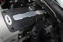 Load image into Gallery viewer, XR ENGINE COVER OVAL BADGE SUIT FORD FALCON FG 6 CYLINDER SEDAN UTE/XR6 XR 6