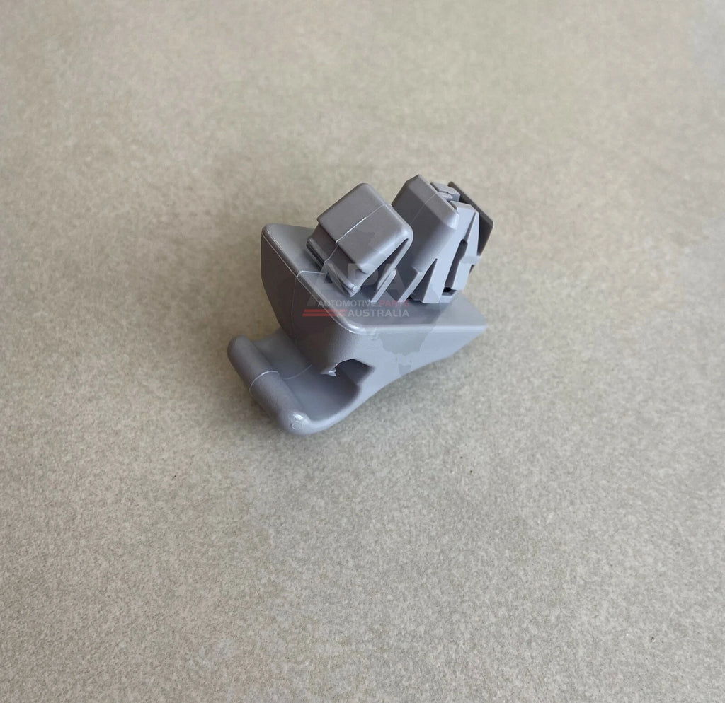 GENUINE Mitsubishi Pajero NS NT NW NX 2006-On Sun Visor Holder Clip