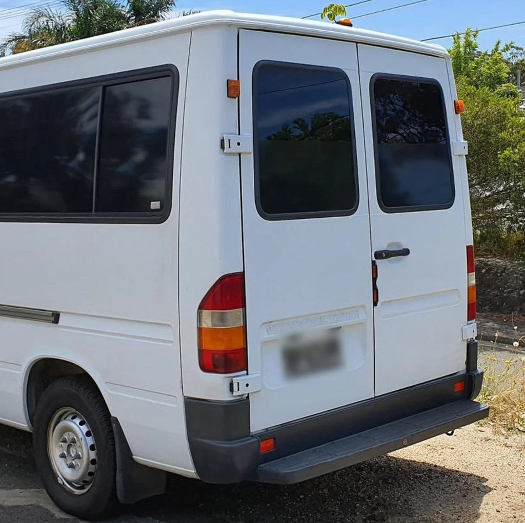 *NEW* TAIL LIGHT REAR BACK LAMP for MERCEDES BENZ SPRINTER 1998- 2003 PAIR LH+RH