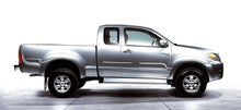 Load image into Gallery viewer, *NEW* DOOR SHELL (SINGLE &amp; XTRA CAB) SUIT TOYOTA HILUX 2WD 4WD 2005 - 2015 RIGHT