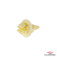 Load image into Gallery viewer, 100pc Fender Wheel Flare Mould Clip For Toyota Corolla Hilux Starlet 90467-11100