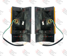 Load image into Gallery viewer, CORNER LIGHT INDICATOR BLINKER LAMP for MITSUBISHI CANTER FE 3/4 1986 -1995 PAIR