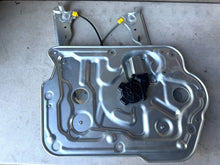 Load image into Gallery viewer, Front Left Window Regulator W/ Panel &amp; 2pin motor For Nissan Qashqai Dualis J10