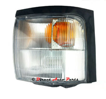 Load image into Gallery viewer, *NEW* CORNER LIGHT INDICATOR PARK LAMP SUIT TOYOTA COASTER BUS 1993 - 2006 LEFT