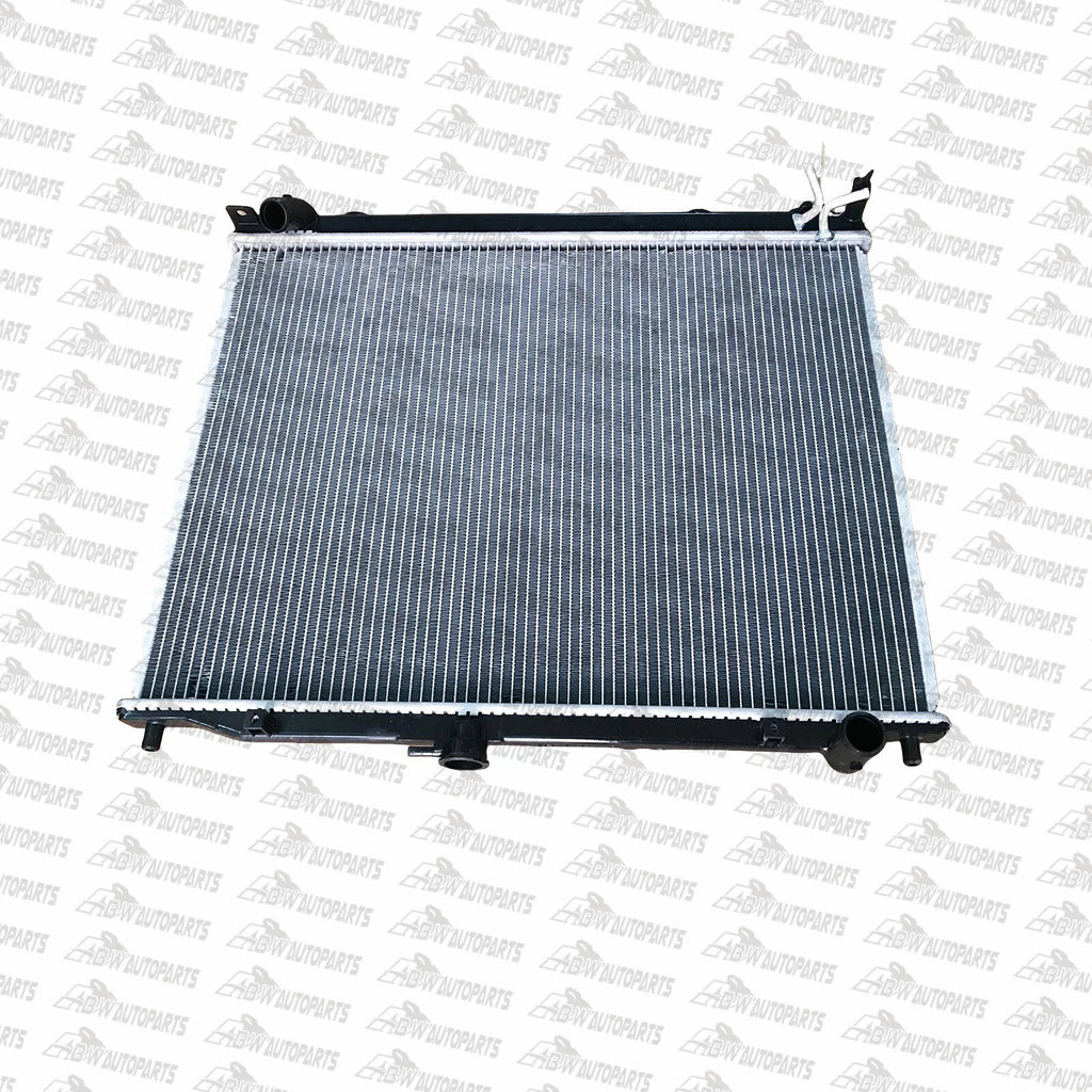 Premium Radiator for 05/2000-on Mitsubishi Pajero NM NP NS NT 2.8L 3.2L w/ Cap