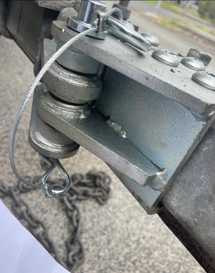 Fold Away Bolt On Hinge Kit for 3" x 3" Trailer Tongue